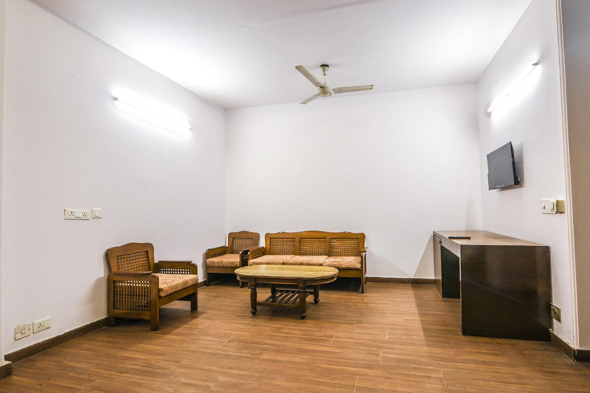 Fabhotel Sunrise Villa 3*